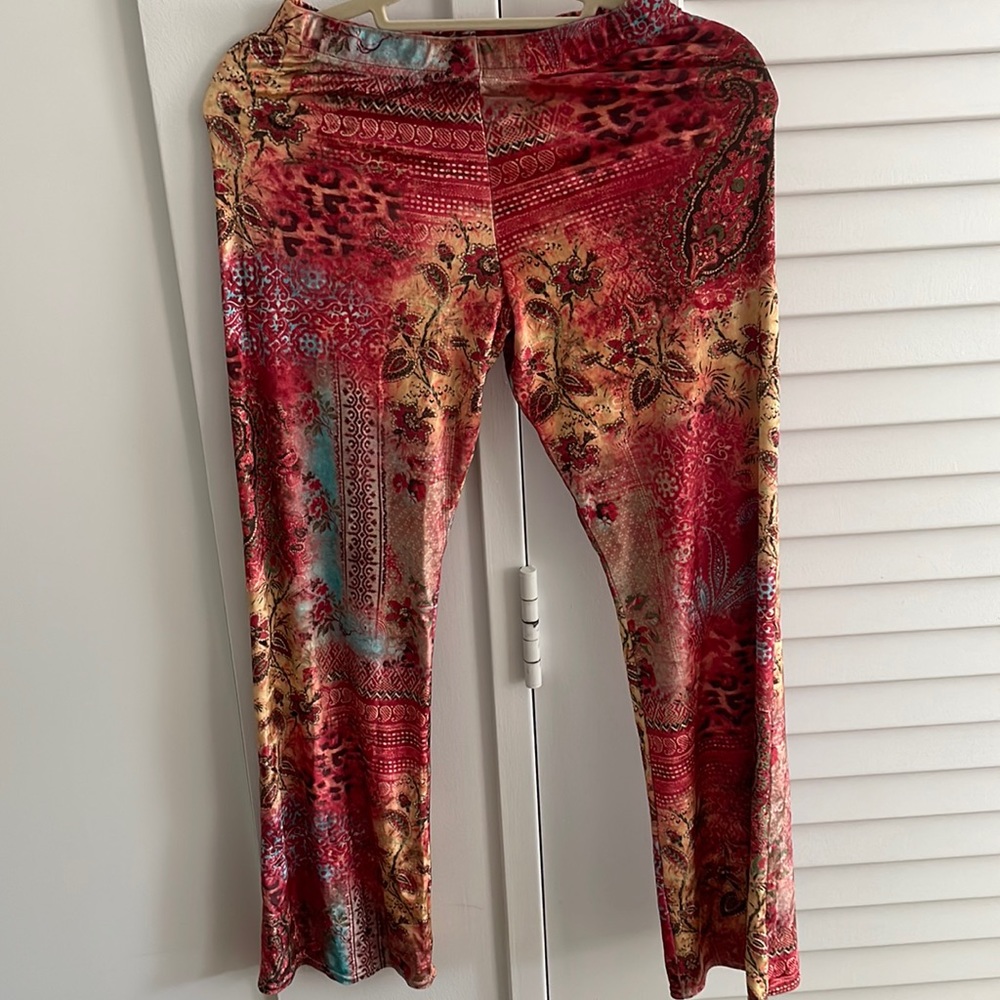 Tiki  - Lycra Velvet wide pant size Small